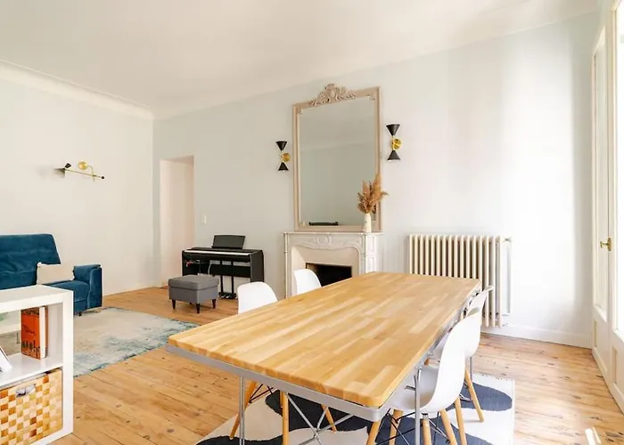 Cosy Hypercentre T3 Graslin Ναντ