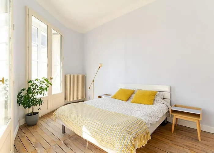 Cosy Hypercentre T3 Graslin Ναντ